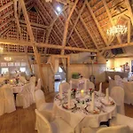Ξενοδοχείο Fuchsbau Romantik & Restaurant & Fox Bar 4*