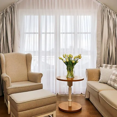 Fuchsbau Romantik & Restaurant & Fox Bar Timmendorfer Strand