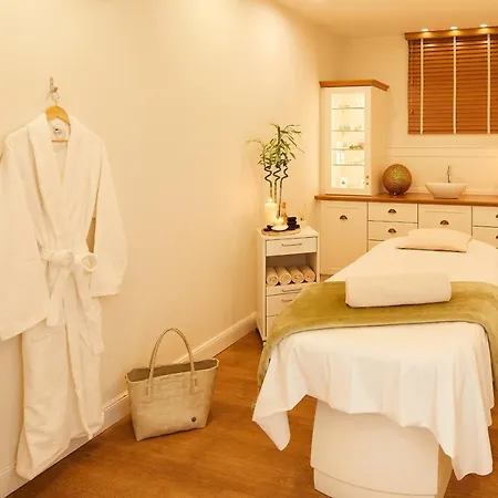 Hotel Romantik Fuchsbau 4*