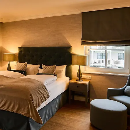 Hotel Fuchsbau Romantik & Restaurant & Fox Bar Timmendorfer Strand