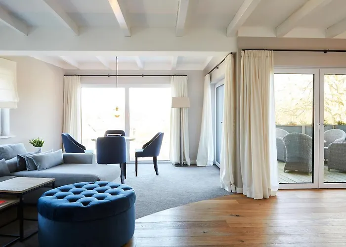 Fuchsbau Romantik & Restaurant & Fox Bar 蒂门多弗施特兰德