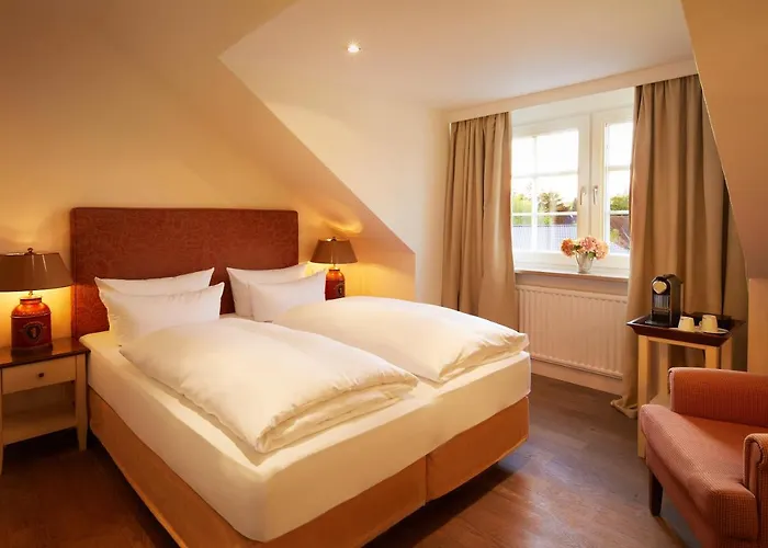 Fuchsbau Romantik & Restaurant & Fox Bar Ξενοδοχείο Timmendorfer Strand