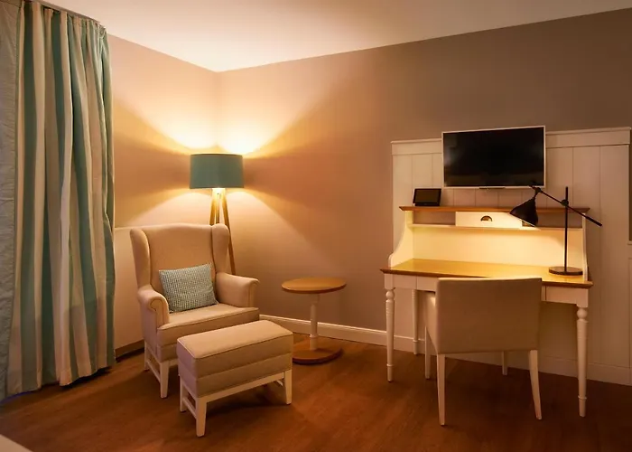 Fuchsbau Romantik & Restaurant & Fox Bar 蒂门多弗施特兰德