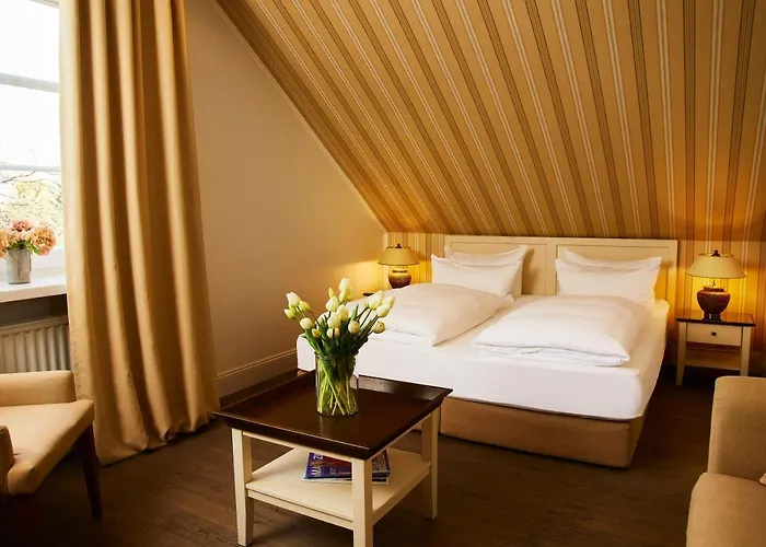 Fuchsbau Romantik & Restaurant & Fox Bar