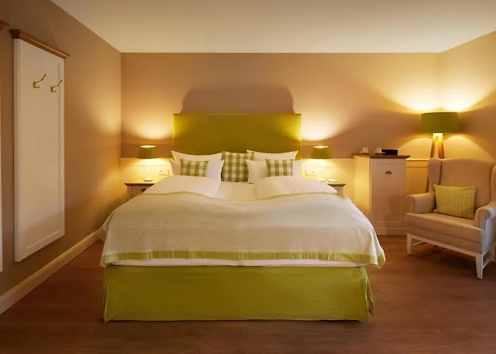 Fuchsbau Romantik & Restaurant & Fox Bar