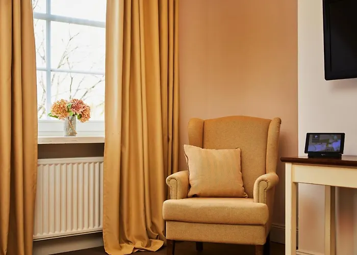 酒店 Fuchsbau Romantik & Restaurant & Fox Bar