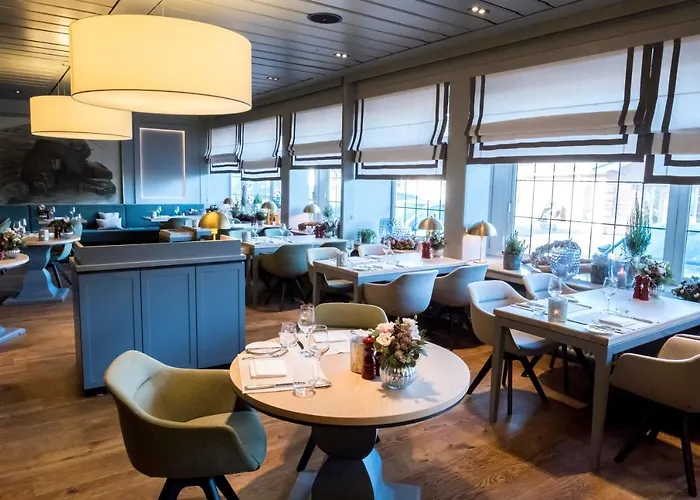 Отель Fuchsbau Romantik & Restaurant & Fox Bar Тиммендорфер-Штранд