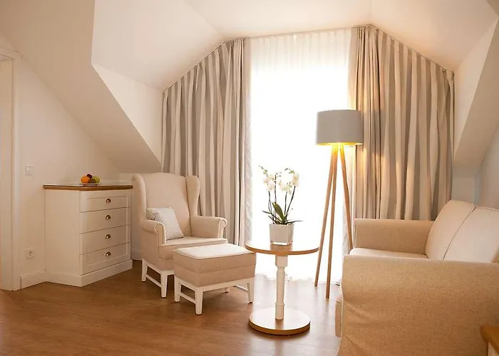 Fuchsbau Romantik & Restaurant & Fox Bar 4* Timmendorfer Strand