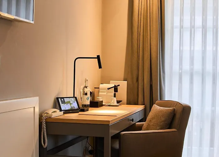 酒店 Fuchsbau Romantik & Restaurant & Fox Bar 4*