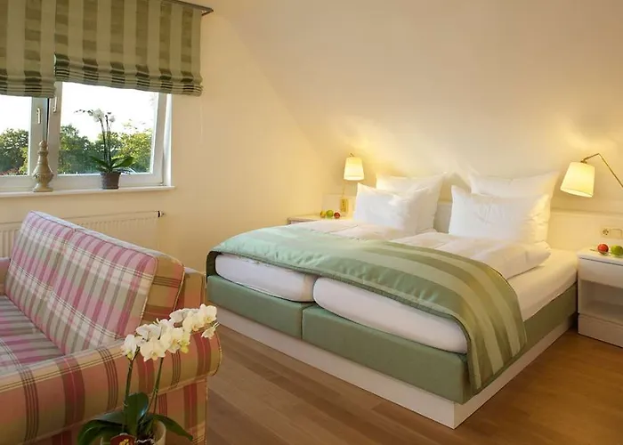 Fuchsbau Romantik & Restaurant & Fox Bar 酒店