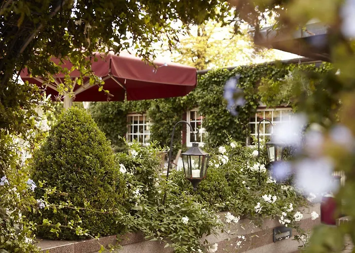 Fuchsbau Romantik & Restaurant & Fox Bar 4* Тиммендорфер-Штранд